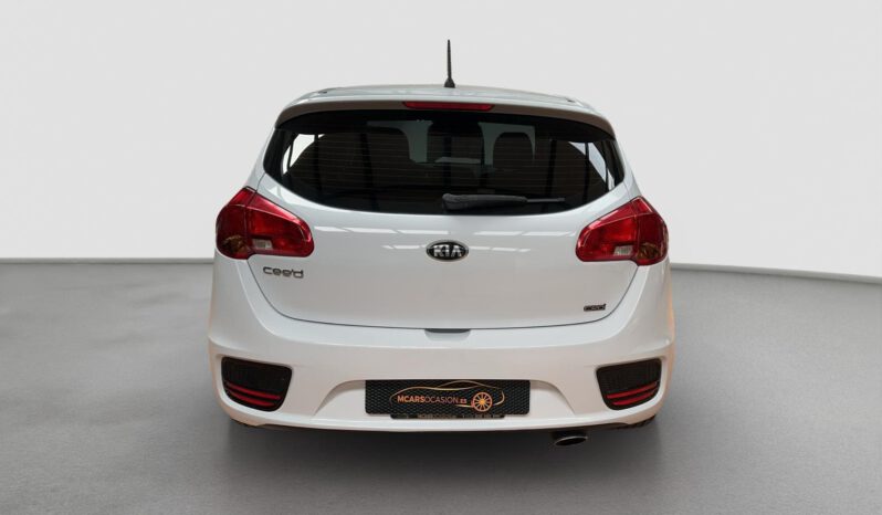 
								KIA CEED 1.4 CRDI 90 CV CONCEPT PLUS 6VEL lleno									