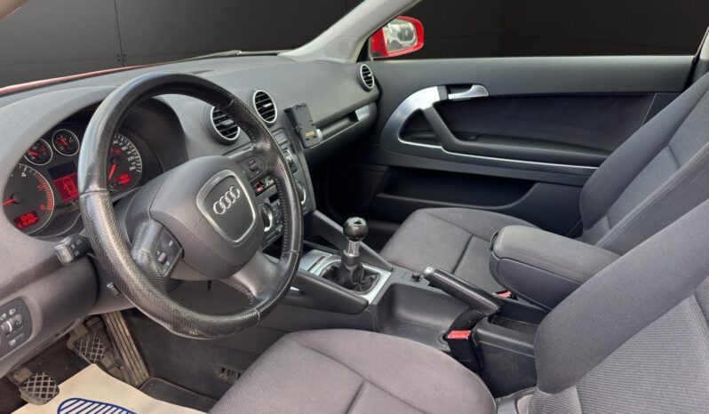 
								AUDI A3 AMBIENTE 1.9 TDI 105CV lleno									